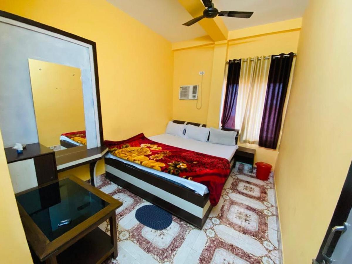 Staymaker Hotel Prerana Tarapith Exterior photo